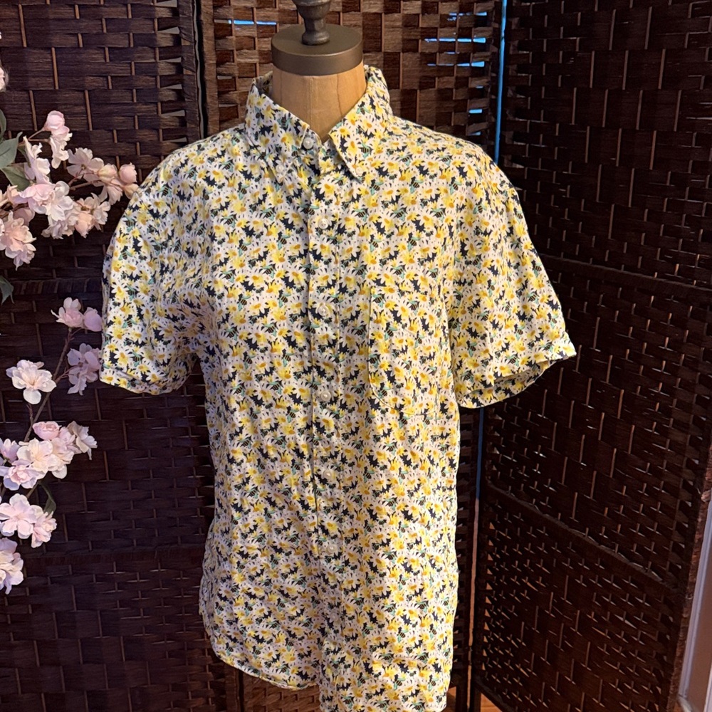 J. Crew Yellow and Blue Floral Men's Linen Bee Shirt medium